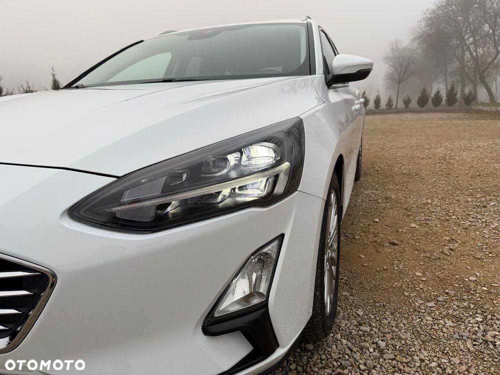 Ford Focus ver-2-0-ecoblue-titanium - 20