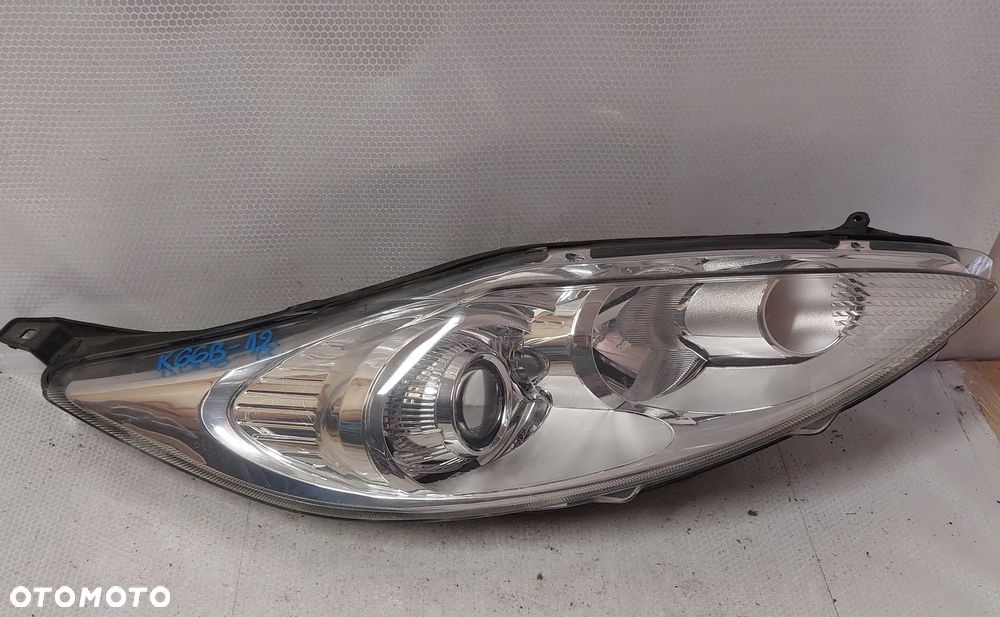 .  LAMPA PRZOD PRZEDNIA PRAWA FORD FIESTA MK7 - 1