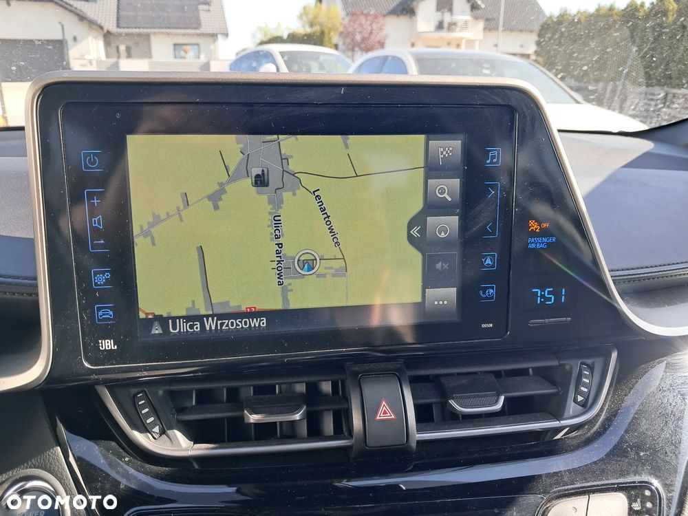 Toyota C-HR 1.8 Hybrid GPF Executive - 10