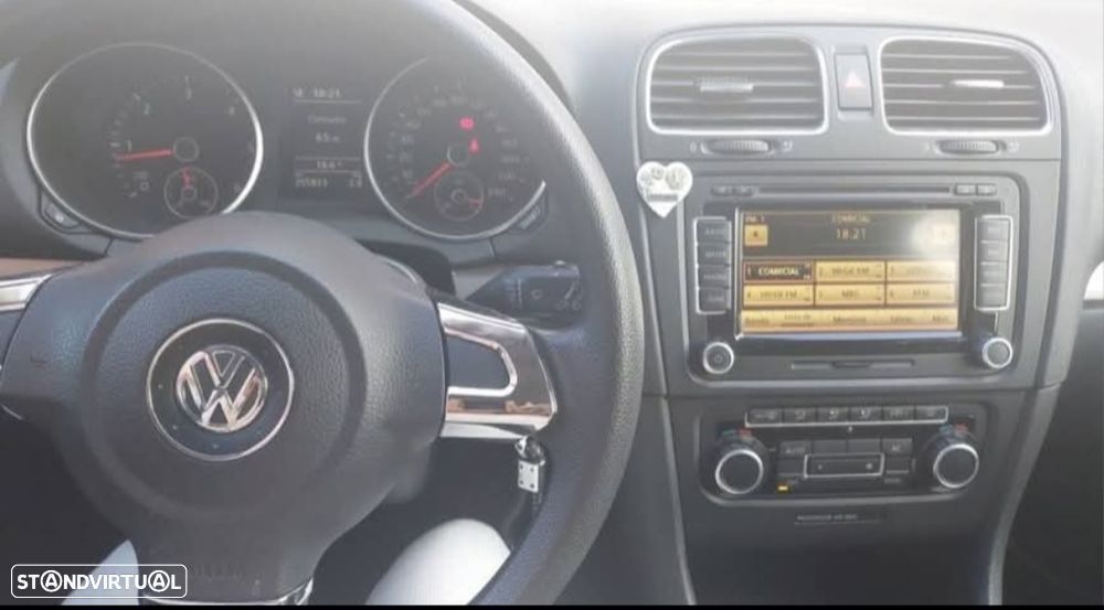 VW Golf 1.6 TDi DPF Comfortline - 5