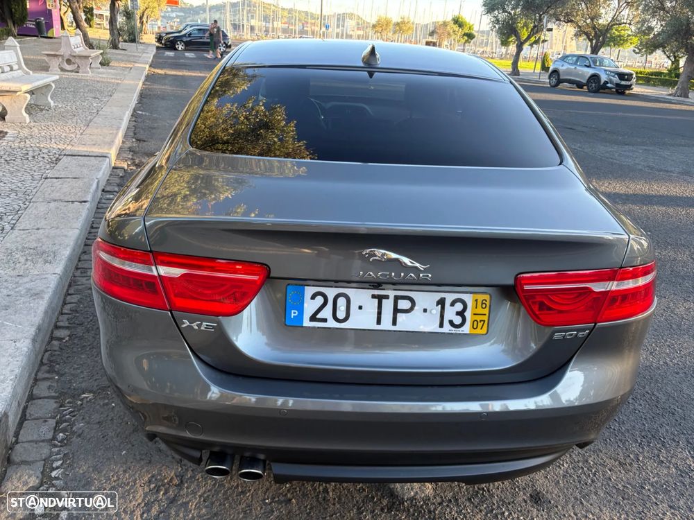 Jaguar XE 20d AWD Aut. Portfolio - 8
