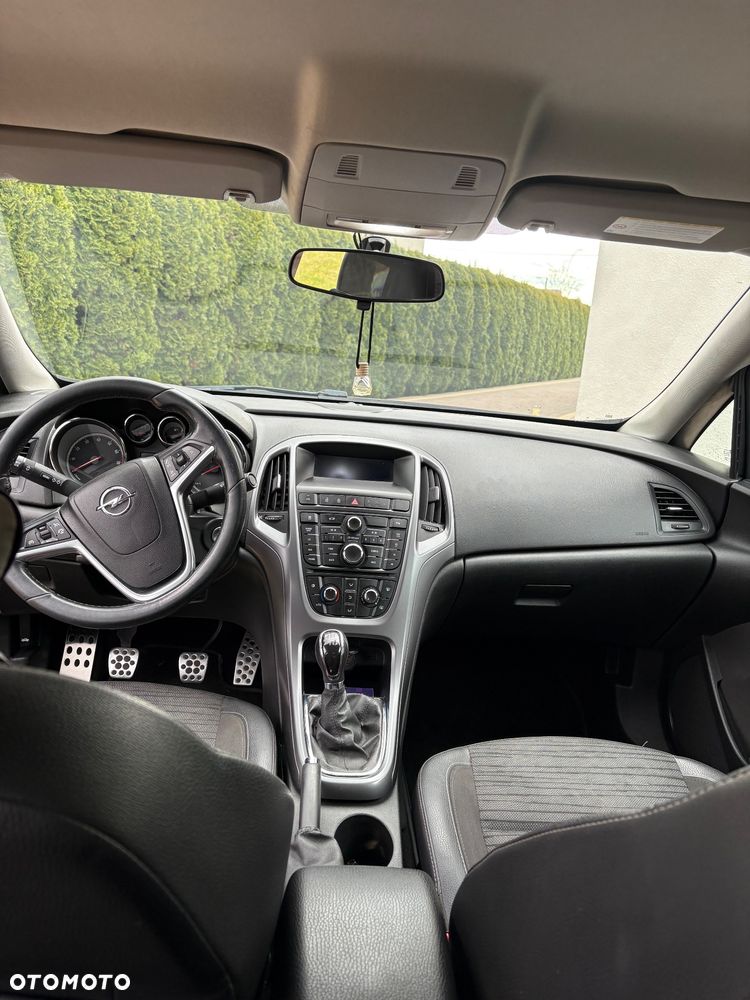 Opel Astra 1.4 T Active EU6 - 10