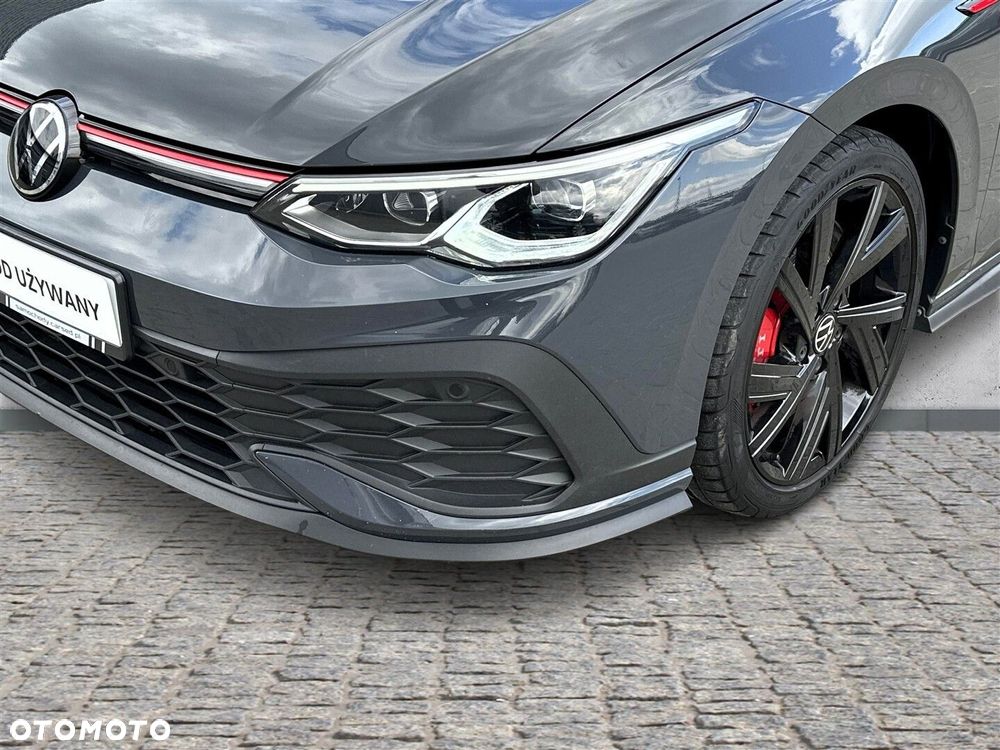 Volkswagen Golf - 35