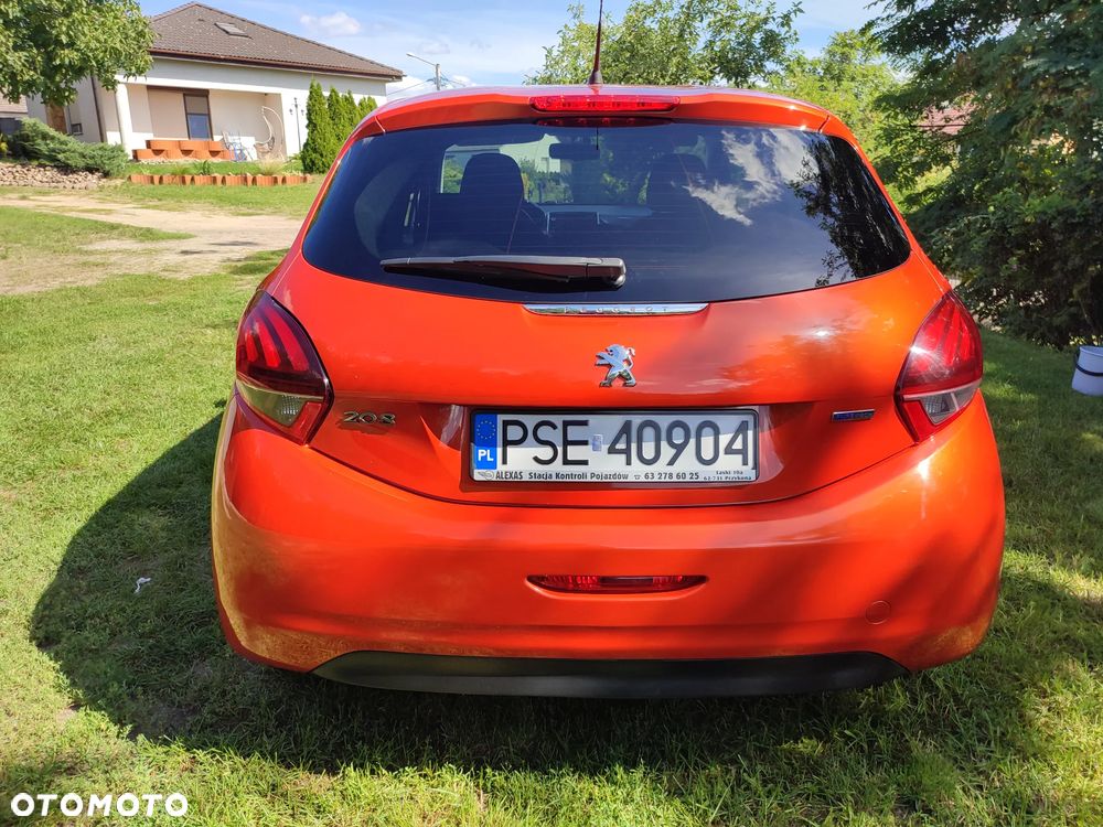 Peugeot 208 1.2 PureTech Style - 4