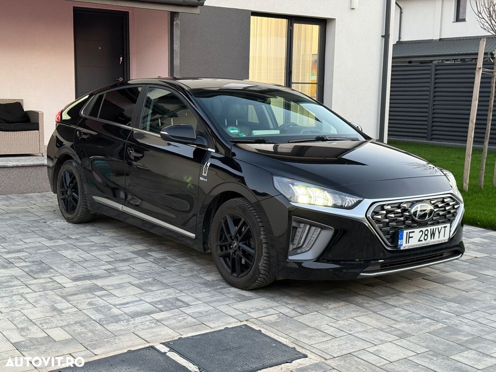 Hyundai IONIQ 1.6 GDI Premium - 1