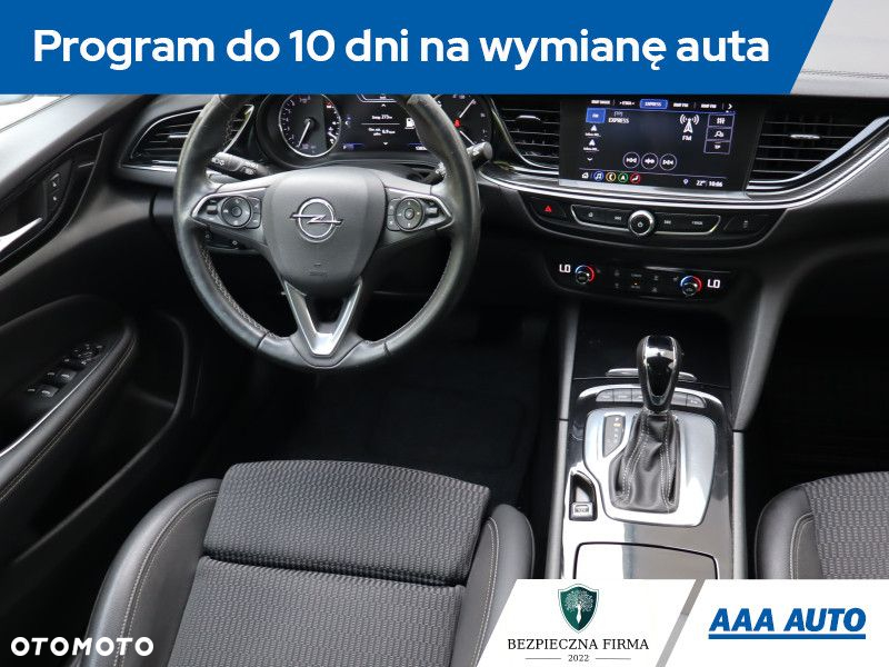 Opel Insignia - 8