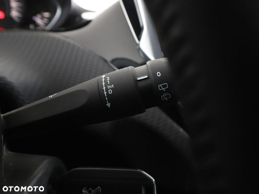 Peugeot 2008 1.6 BlueHDi Style - 30