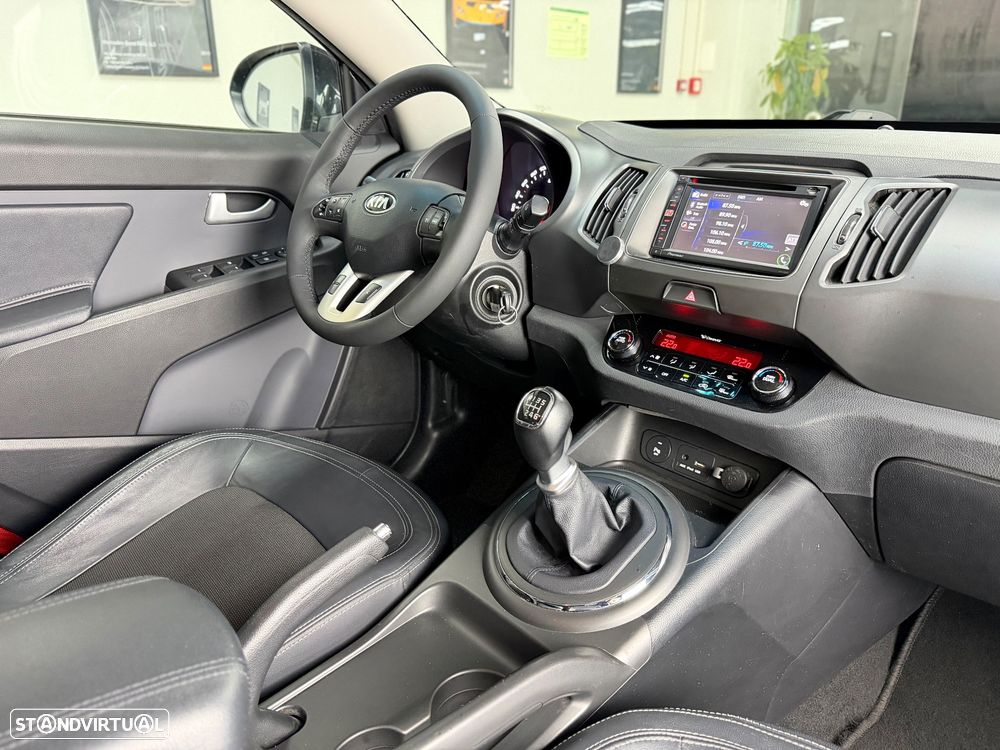Kia Sportage 1.7 CRDi ISG LX - 26