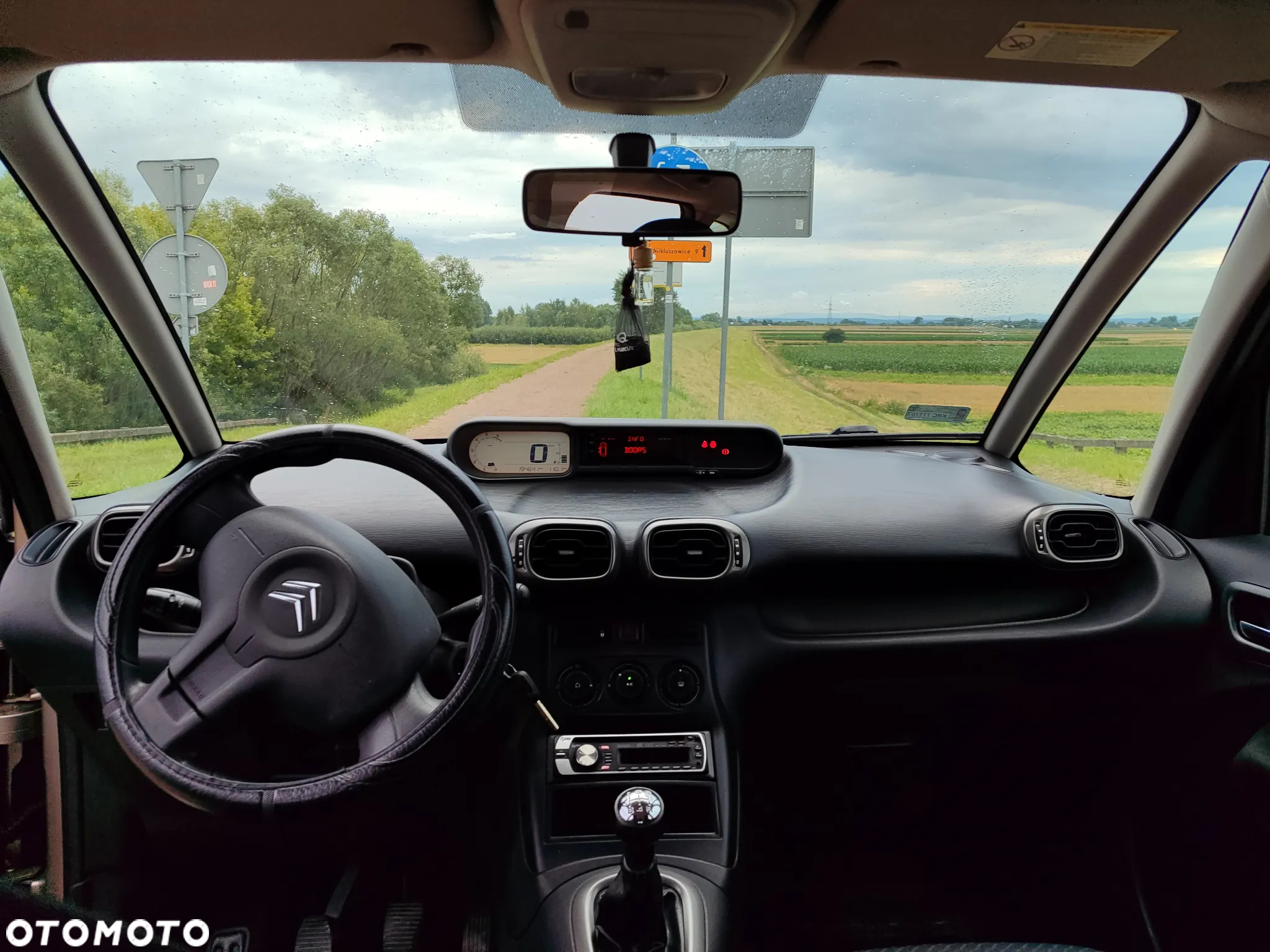 Citroën C3 Picasso 1.4i Attraction - 10
