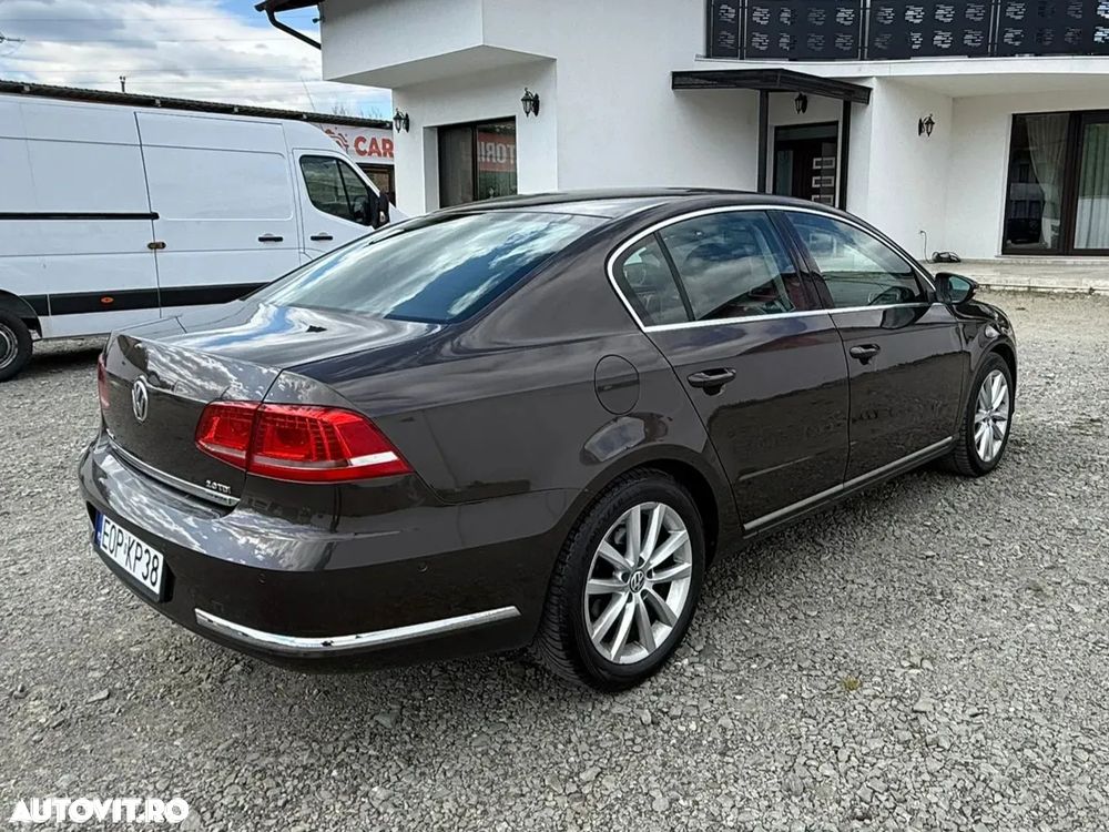 Volkswagen Passat 2.0 TDI DSG (BlueMotion Technology) Highline - 4