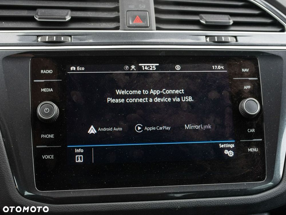 Volkswagen Tiguan 2.0 TSI 4Mot Elegance DSG - 22