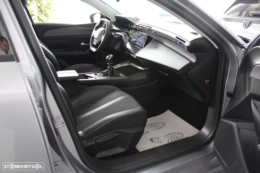 Peugeot 308 SW - 15