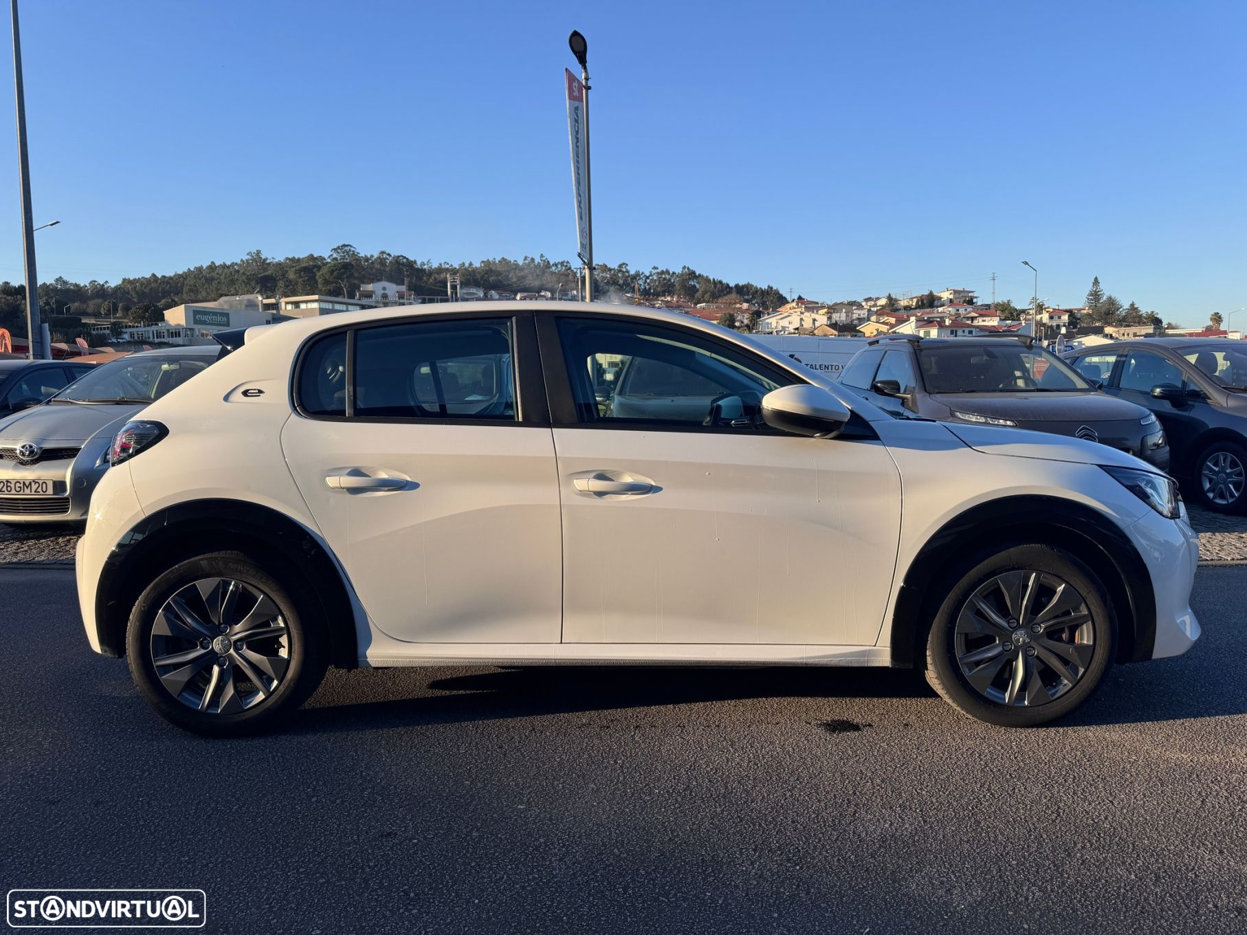 Peugeot e-208 Active - 6
