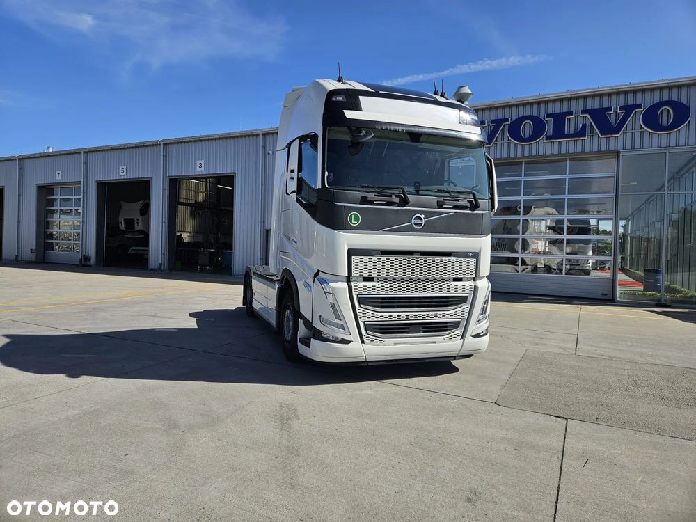 Volvo FH 500 I-SAVE GLOBETROTTER XL - 2