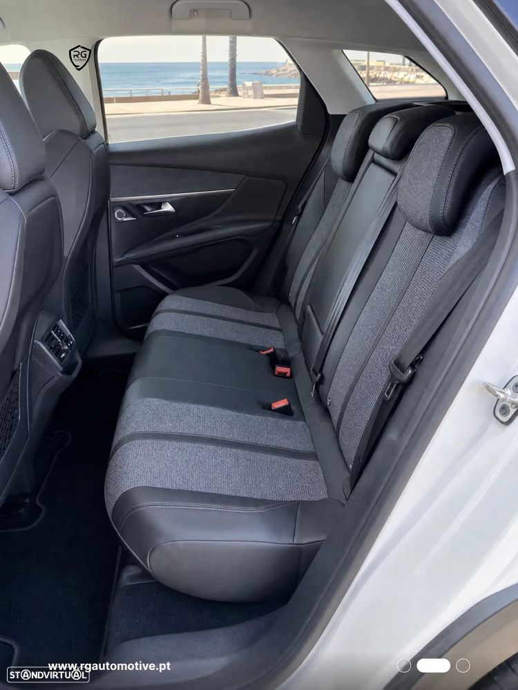 Peugeot 3008 PureTech 130 Stop & Start GPF Allure - 4