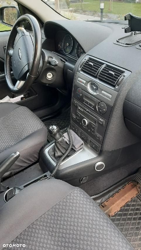 Ford Mondeo 2.0 TDCi Trend - 4