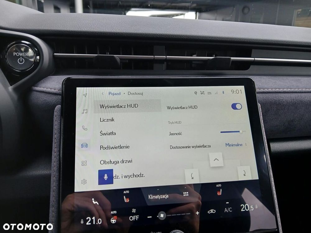 Lexus LBX 1.5 Hybrid Cool AWD - 22