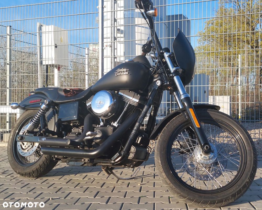 Harley-Davidson Dyna Street Bob - 10