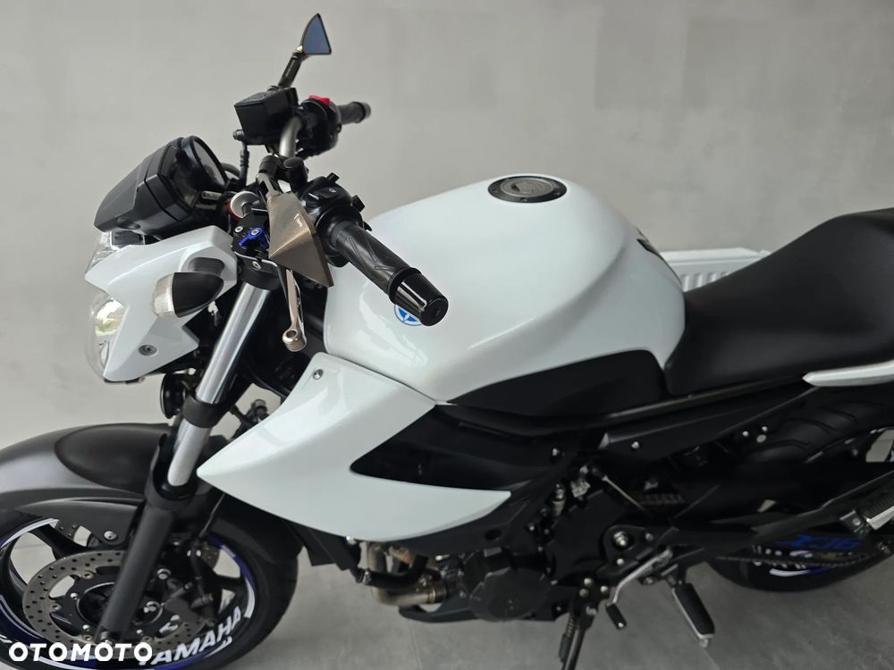 Yamaha XJ - 16
