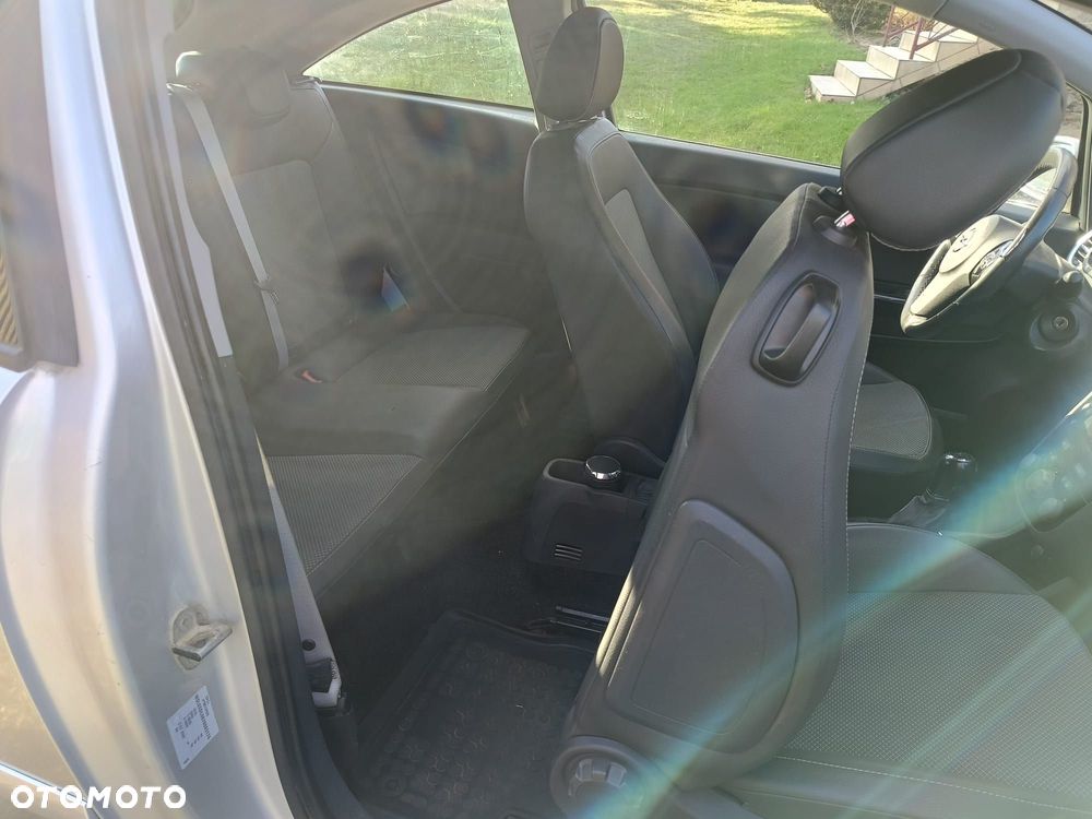 Opel Corsa 1.2 16V Enjoy - 8