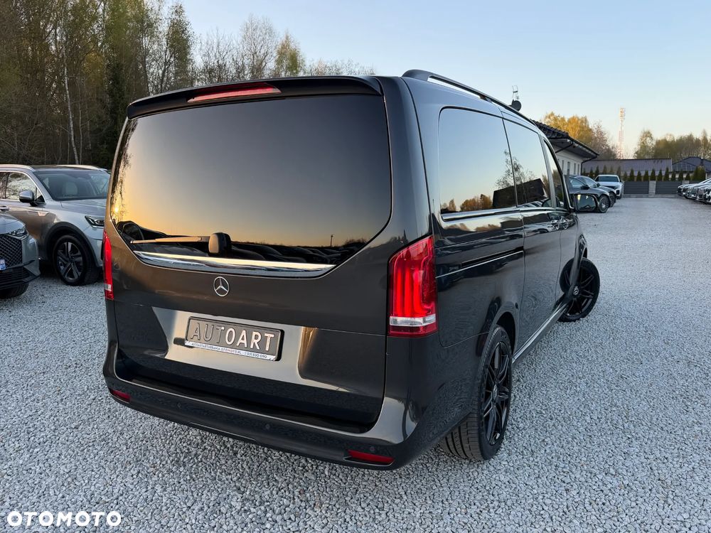Mercedes-Benz Klasa V 300 d lang 9G-TRONIC Avantgarde - 14