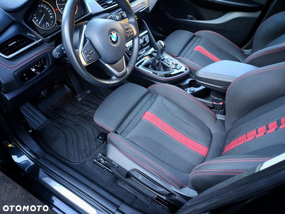 BMW Seria 2 218i - 14