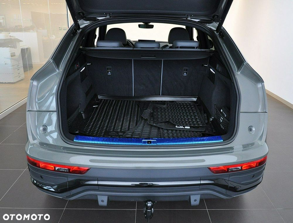 Audi Q5 Sportback - 12