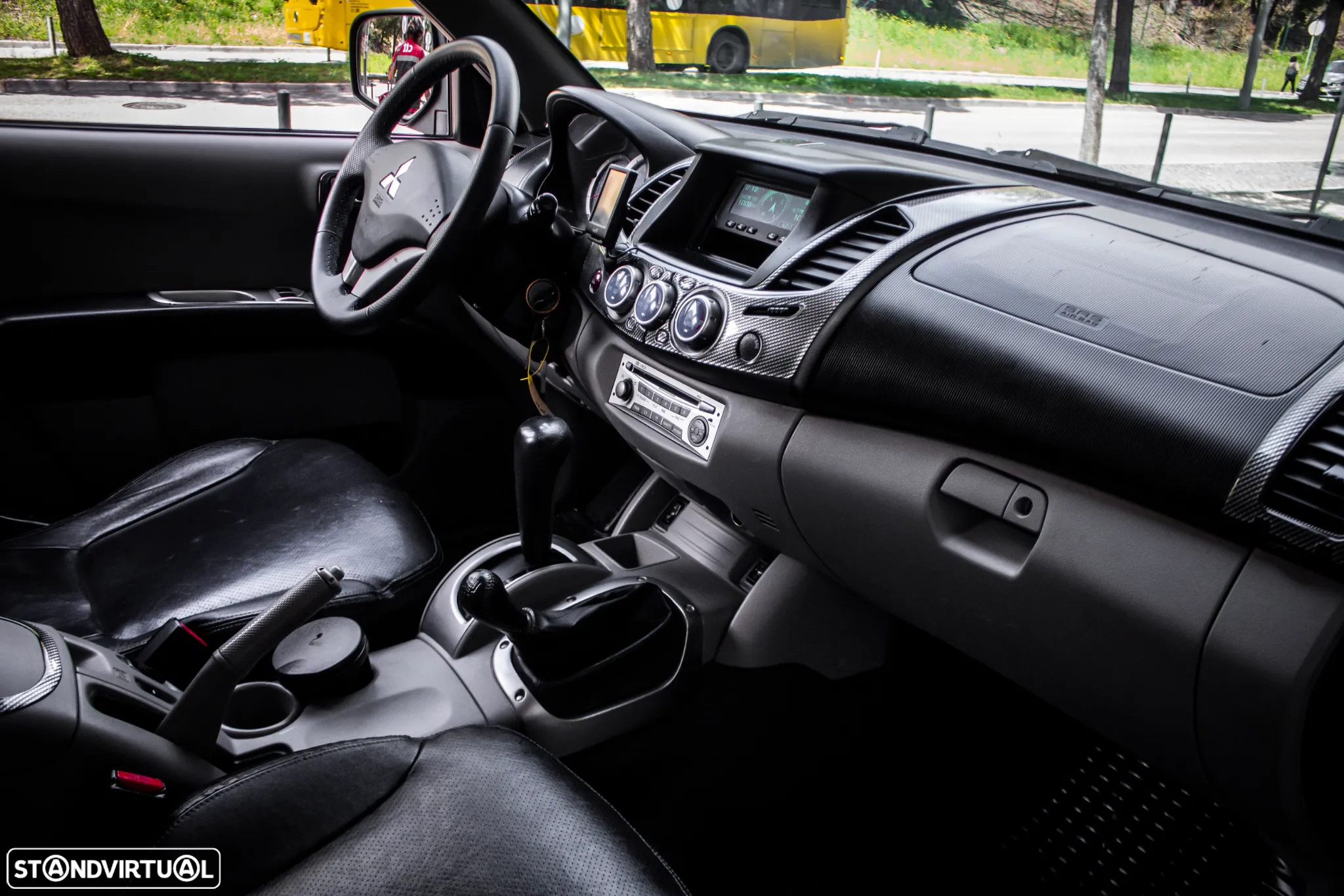 Mitsubishi L200 - 27