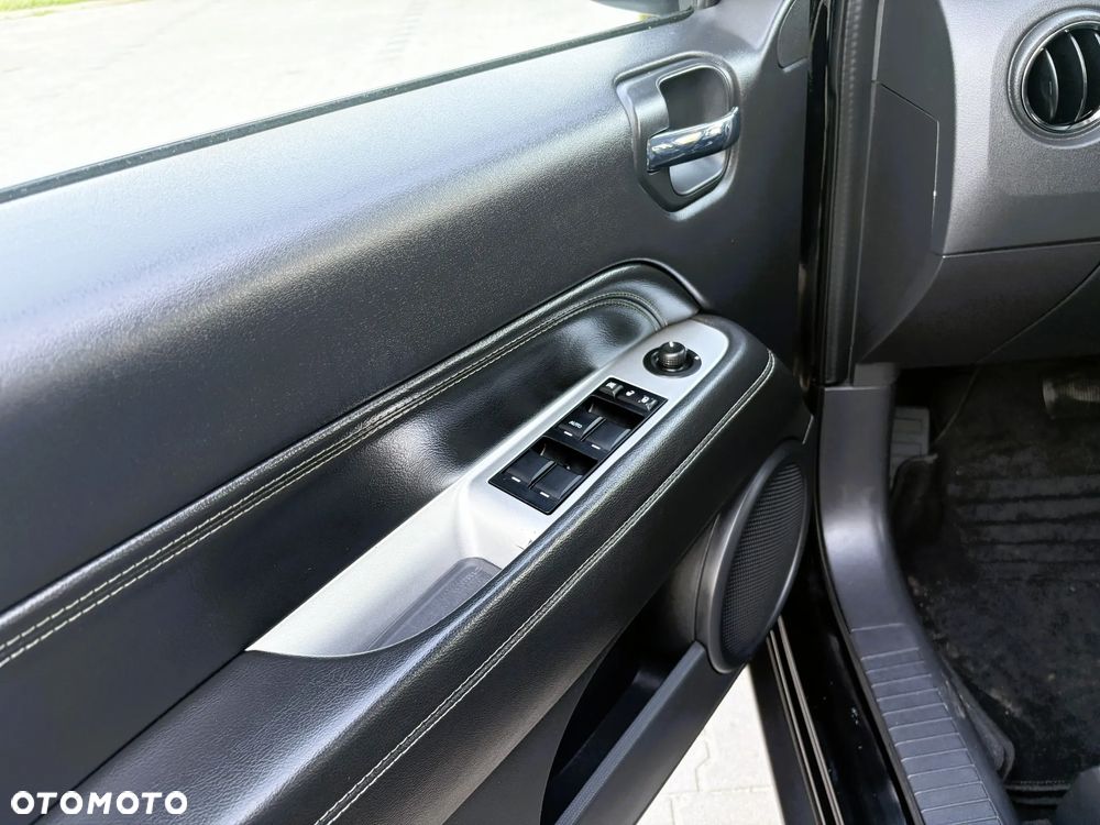 Jeep Compass - 26