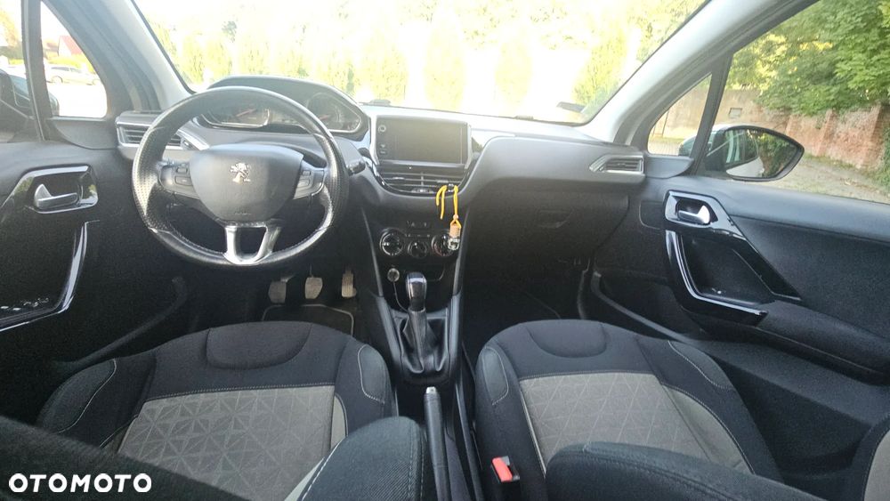 Peugeot 208 1.2 PureTech Active - 13