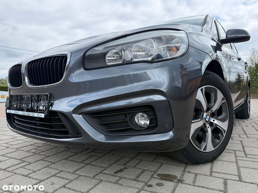 BMW Seria 2 216d - 9