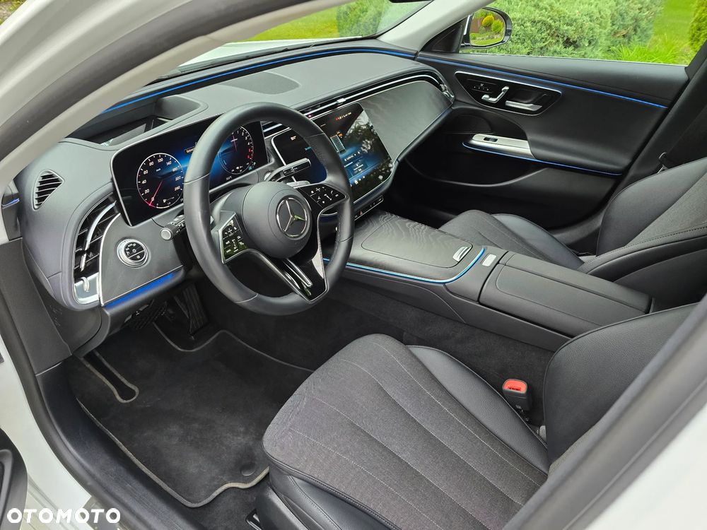 Mercedes-Benz Klasa E 300 de 4-Matic Avantgarde - 13