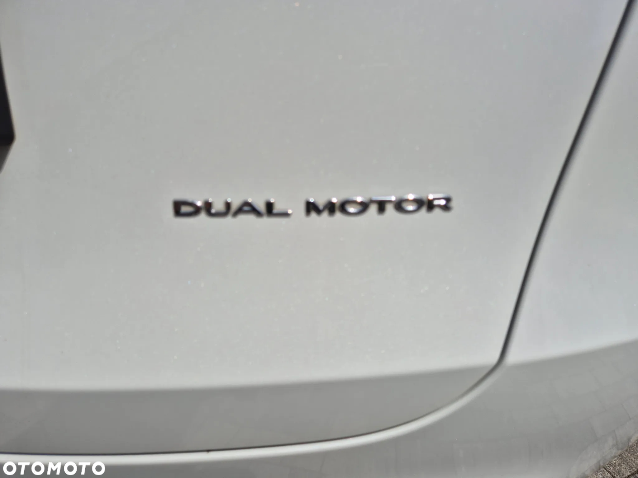 Tesla Y Long Range AWD - 7