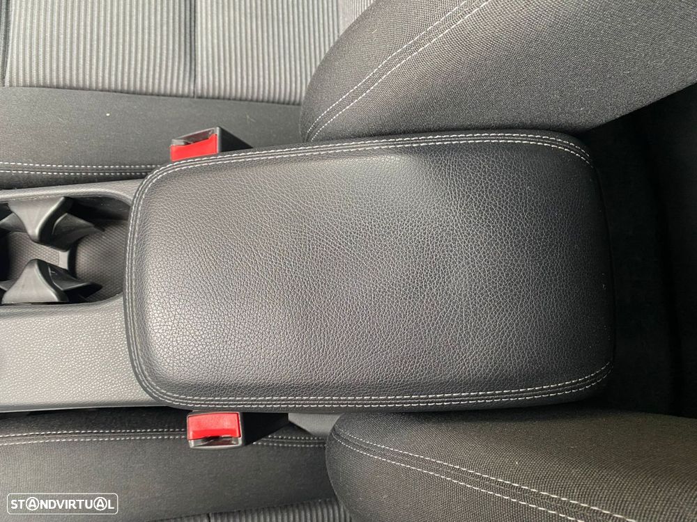 Mercedes-Benz B 180 - 33