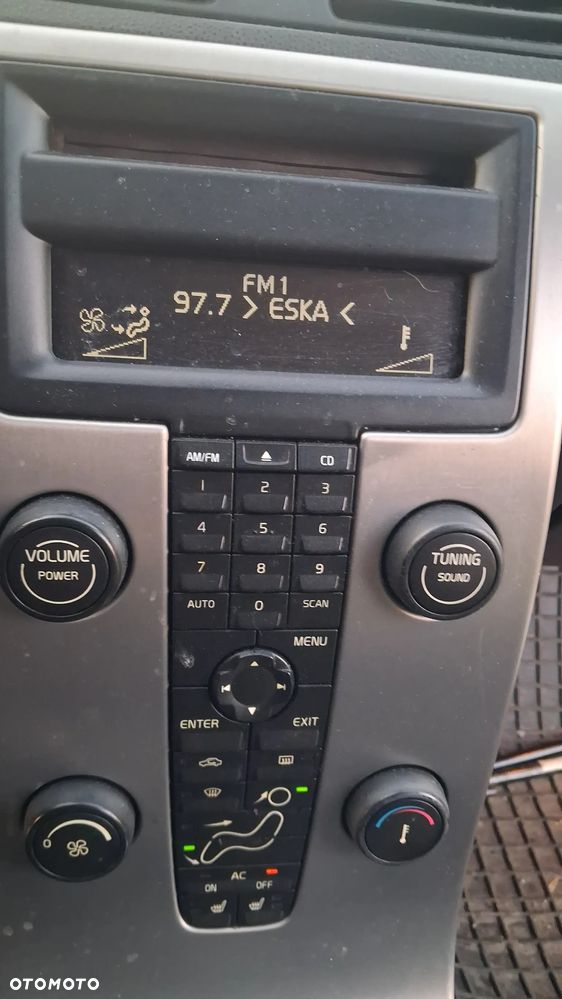 Na części VOLVO V50 (545) SILNIK 2.0 D 136KM Kod silnika: D4204T lakier 452-46 skrzynia maska zderzak drzwi klapa szyba fotel kanapa lusterko lampa deska GWARANCJA !!! Przód Tył Zestaw Komplet Drzwi Klapa Zderzak Błotnik Maska Grill Atrapa Szyba Pas Lampa Lusterko Boczki Fotel Kanapa Kokpit Deska Rozdzielcza Przełącznik Włącznik Sterownik Przewody Wiązka Instalacja Moduł Komputer Czujnik Listwa Pompa Alternator Wtryski Głowica Rozrusznik Kompresor Sprzęgło Dwumas Silnik  Skrzynia ABS Klimatyzacji Paliwa Wspomagania Kolektor Turbina Przepustnica Zawór Chłodnica Koło Hak Belka Sanki Zawieszenie Mcpherson Półoś Amortyzator Wydech Tłumik Zacisk Most - 11