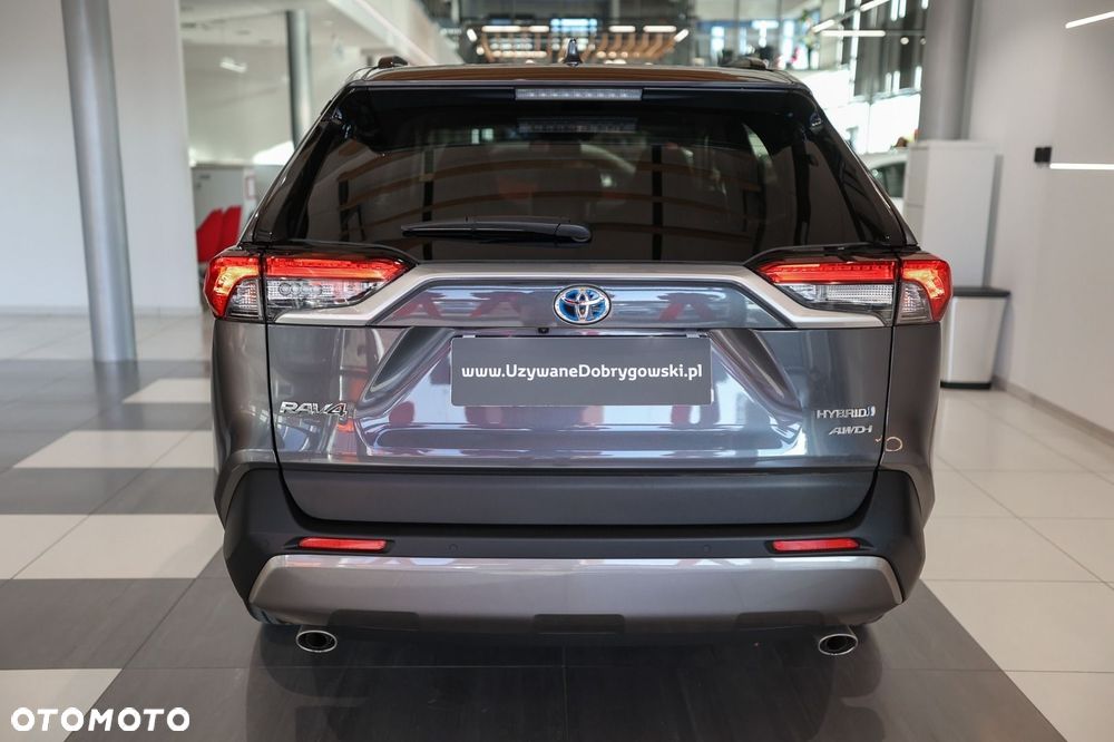 Toyota RAV4 - 6
