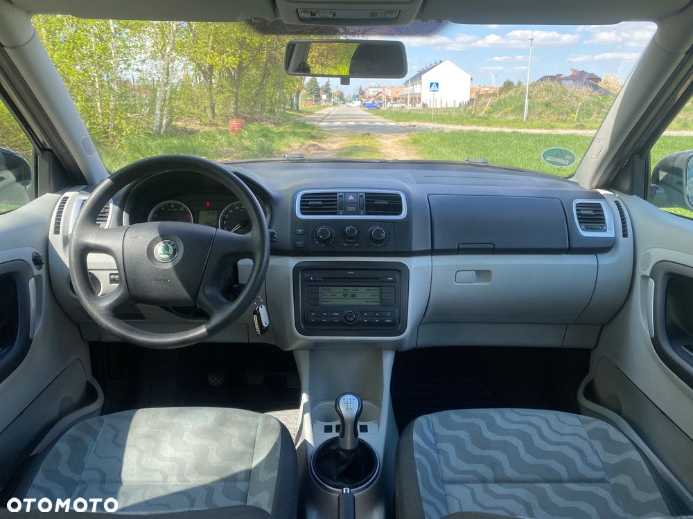 Skoda Fabia 1.2 HTP Ambiente - 17