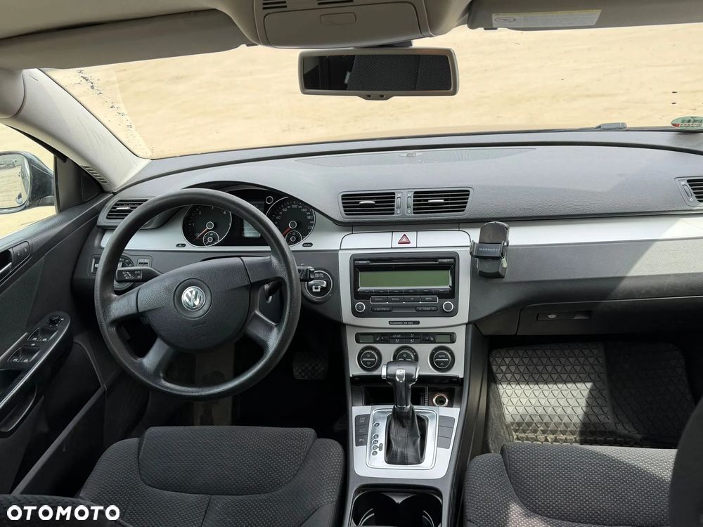 Volkswagen Passat 2.0 TDI Highline DSG - 13