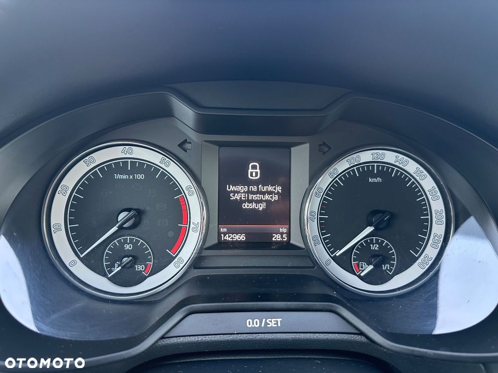 Skoda Octavia 2.0 TSI DSG Style - 18