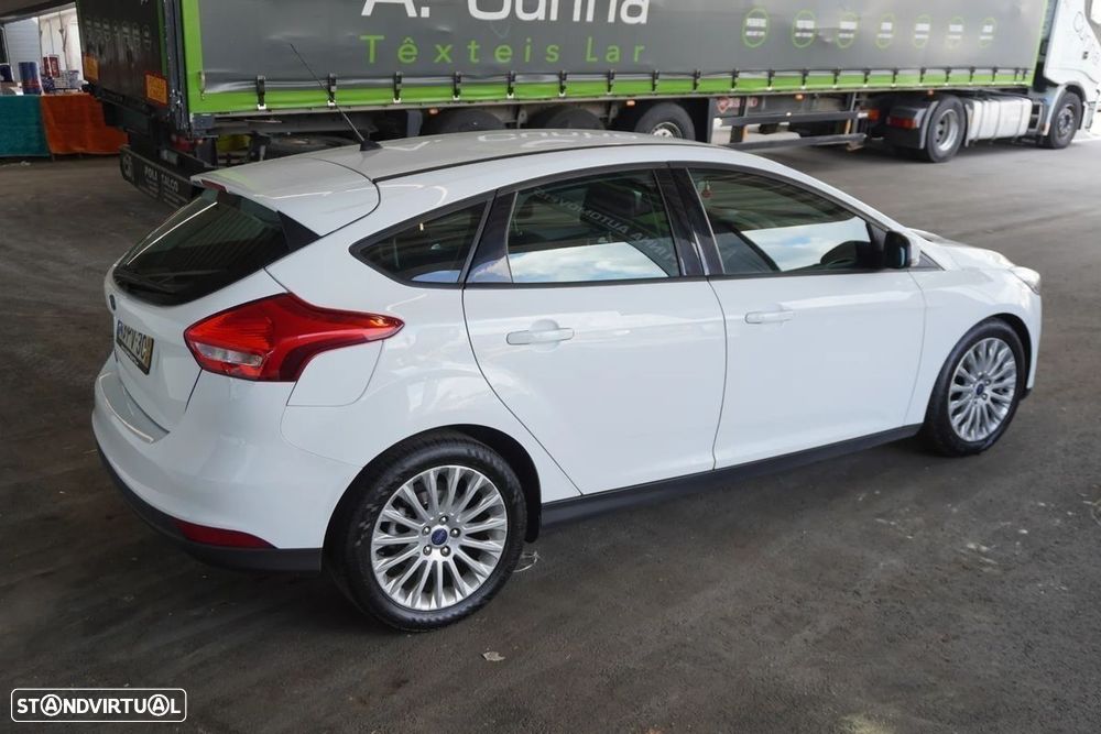 Ford Focus 1.5 TDCi Titanium - 9