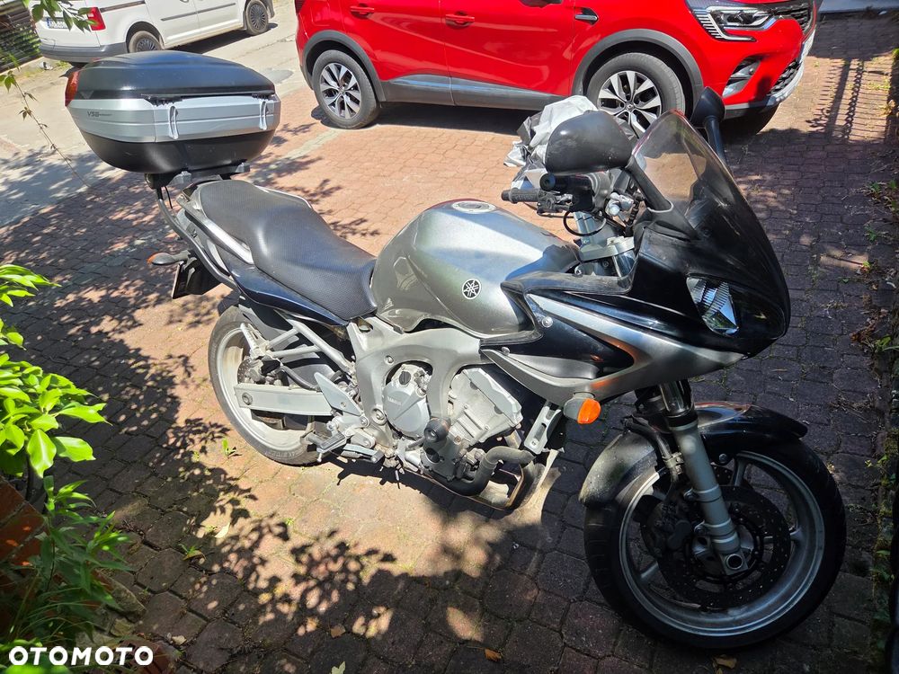 Yamaha FZ6 - 8