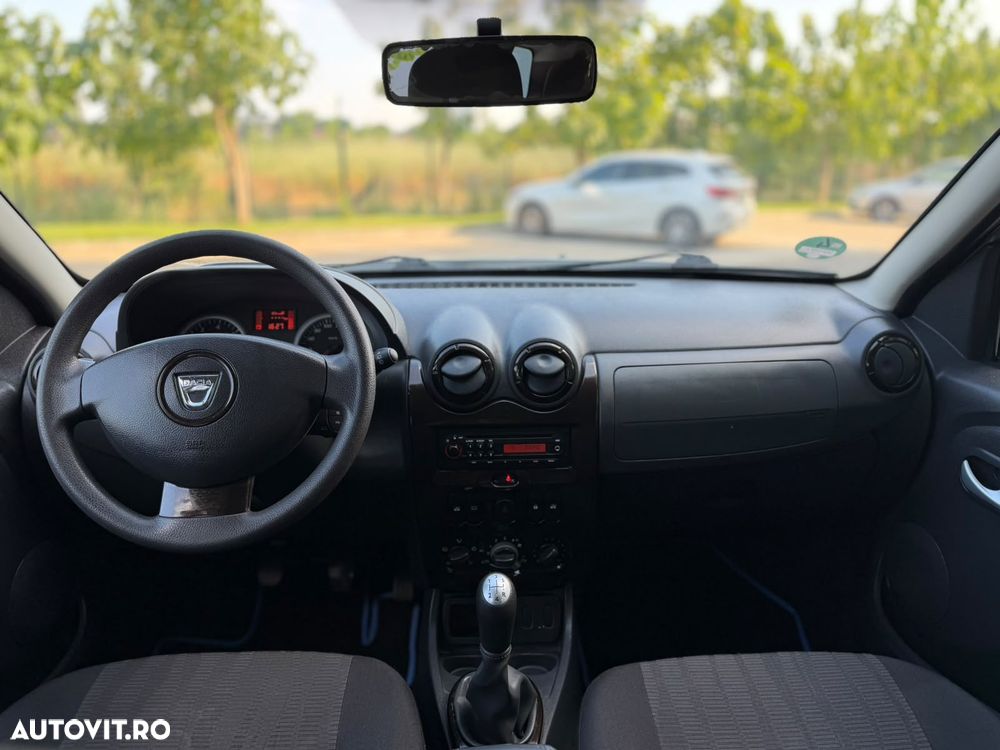 Dacia Duster 1.6 16V 4x2 Laureate - 9