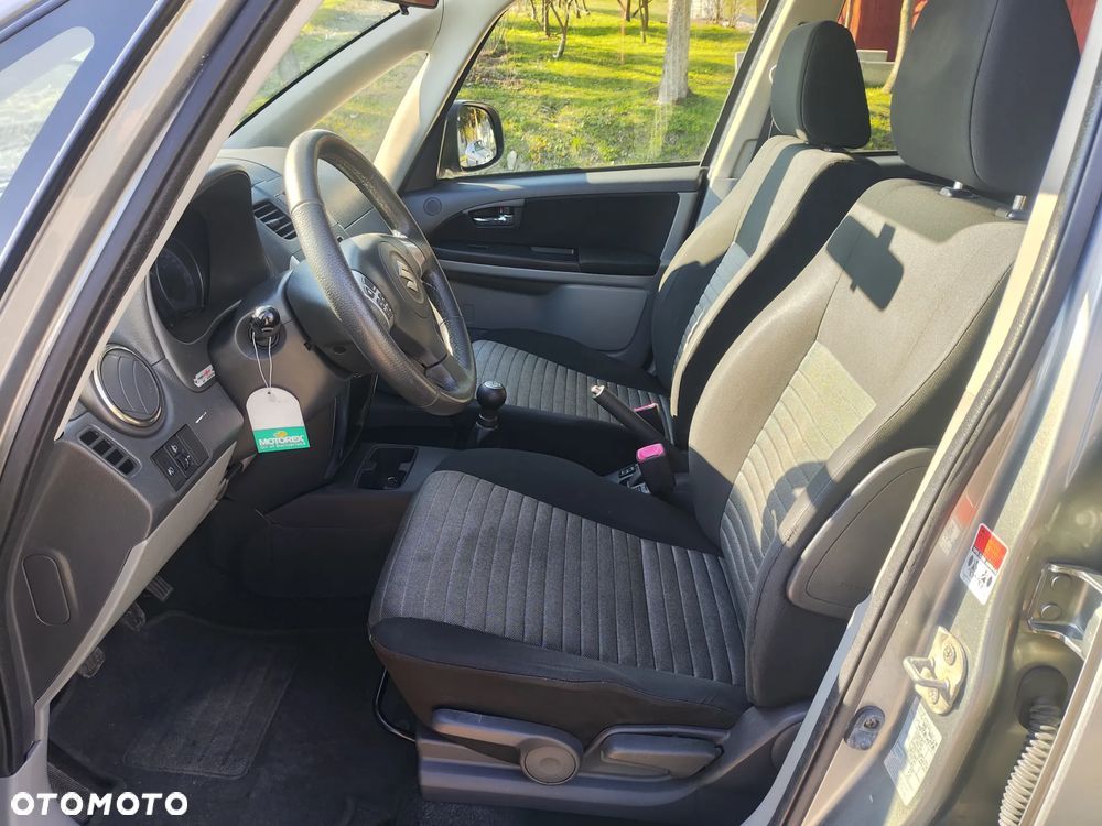 Suzuki SX4 1.6 Premium 4WD - 11