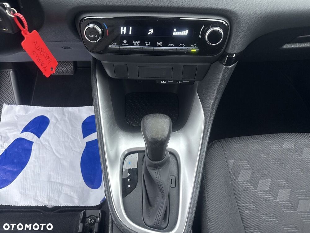 Toyota Yaris Hybrid 1.5 Comfort - 23