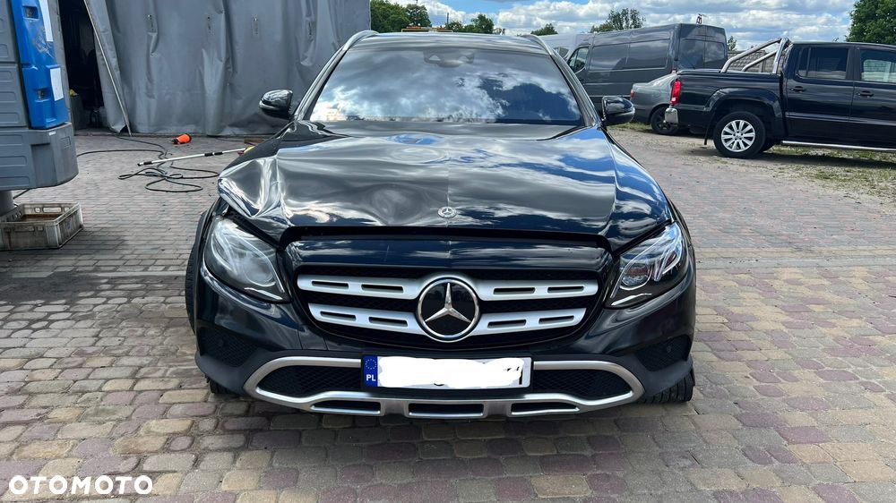 Mercedes-Benz Klasa E 220 d 4Matic All-Terrain 9G-TRONIC Avantgarde - 4