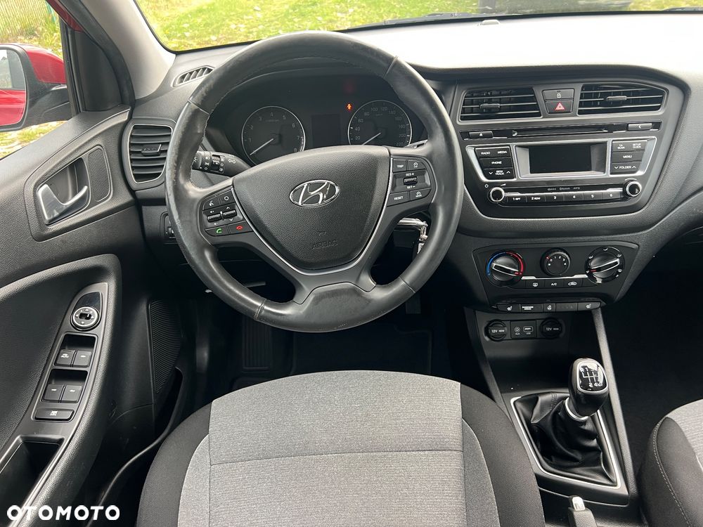 Hyundai i20 1.4 Trend - 19