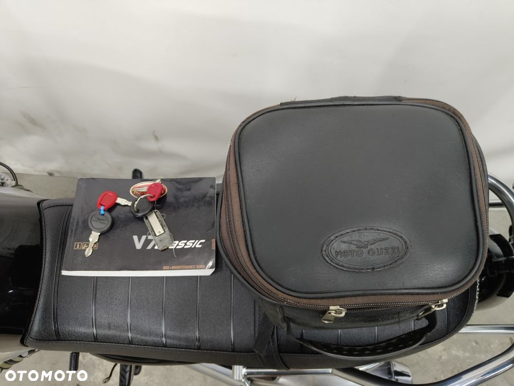 Moto Guzzi V7 - 26