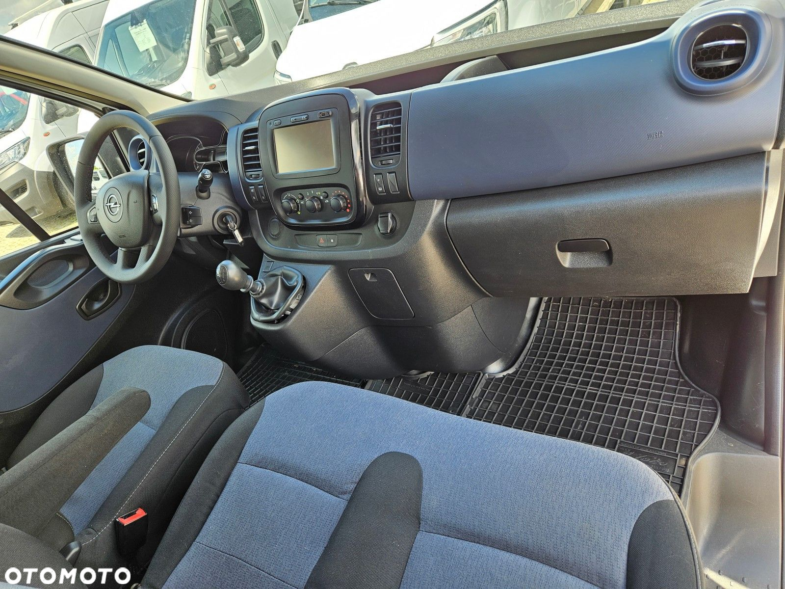 Opel Vivaro - 29