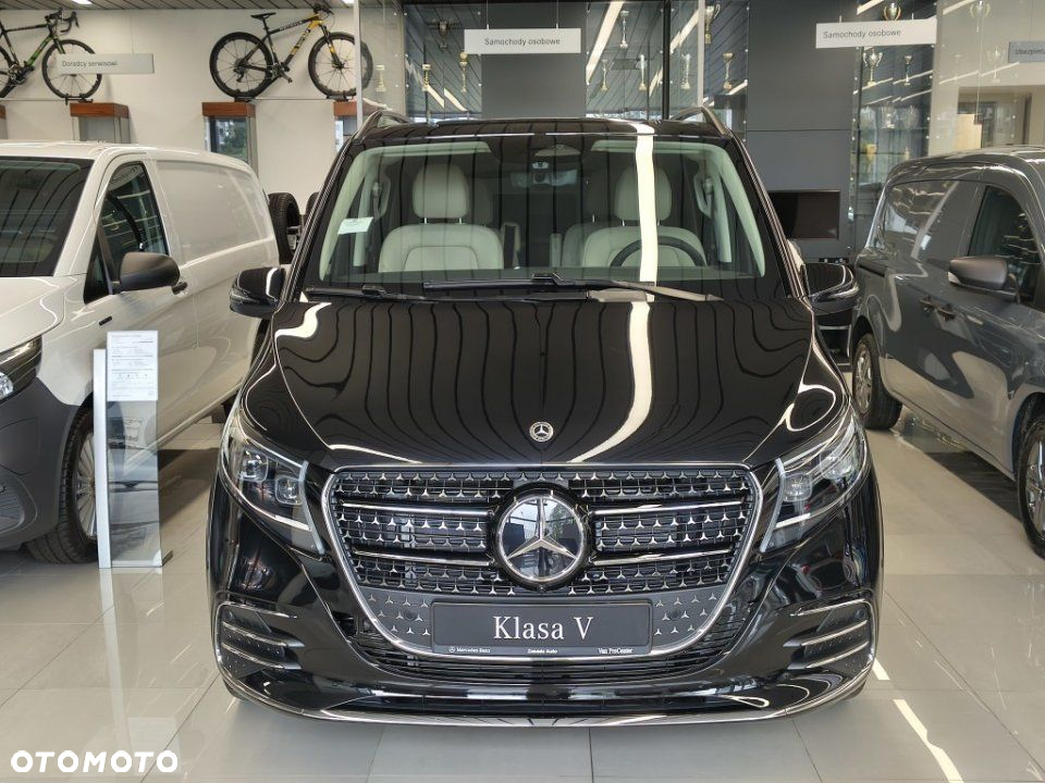 Mercedes-Benz Klasa V - 3