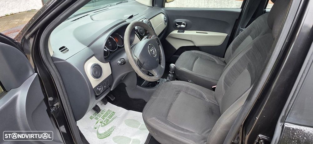 Dacia Lodgy 1.5 dCi Confort+ 7L - 6